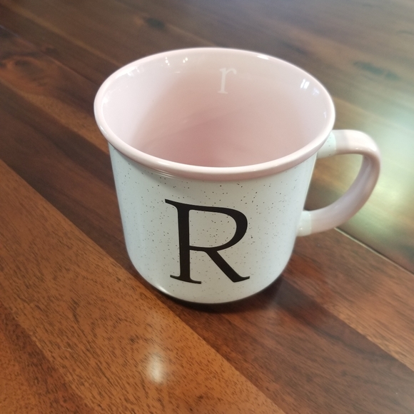 Monogramed T & R mugs - Picture 2 of 7